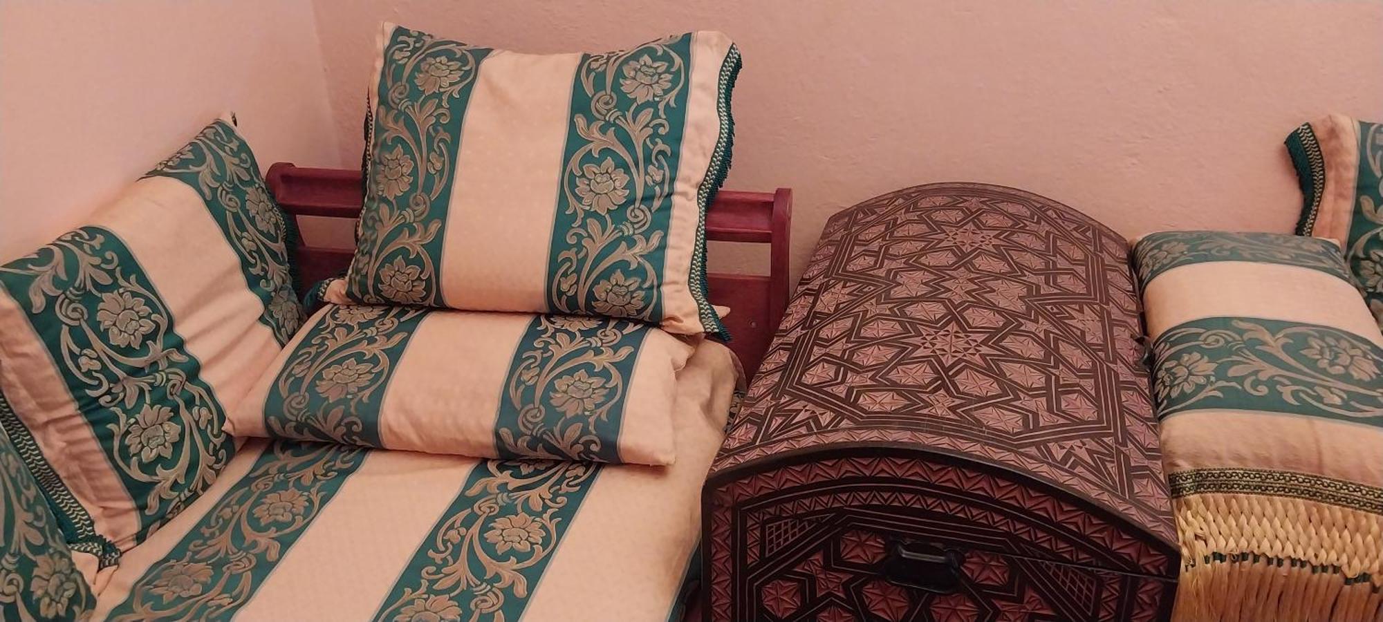 Riad Lala Zakia Moulay Idriss Kamer foto